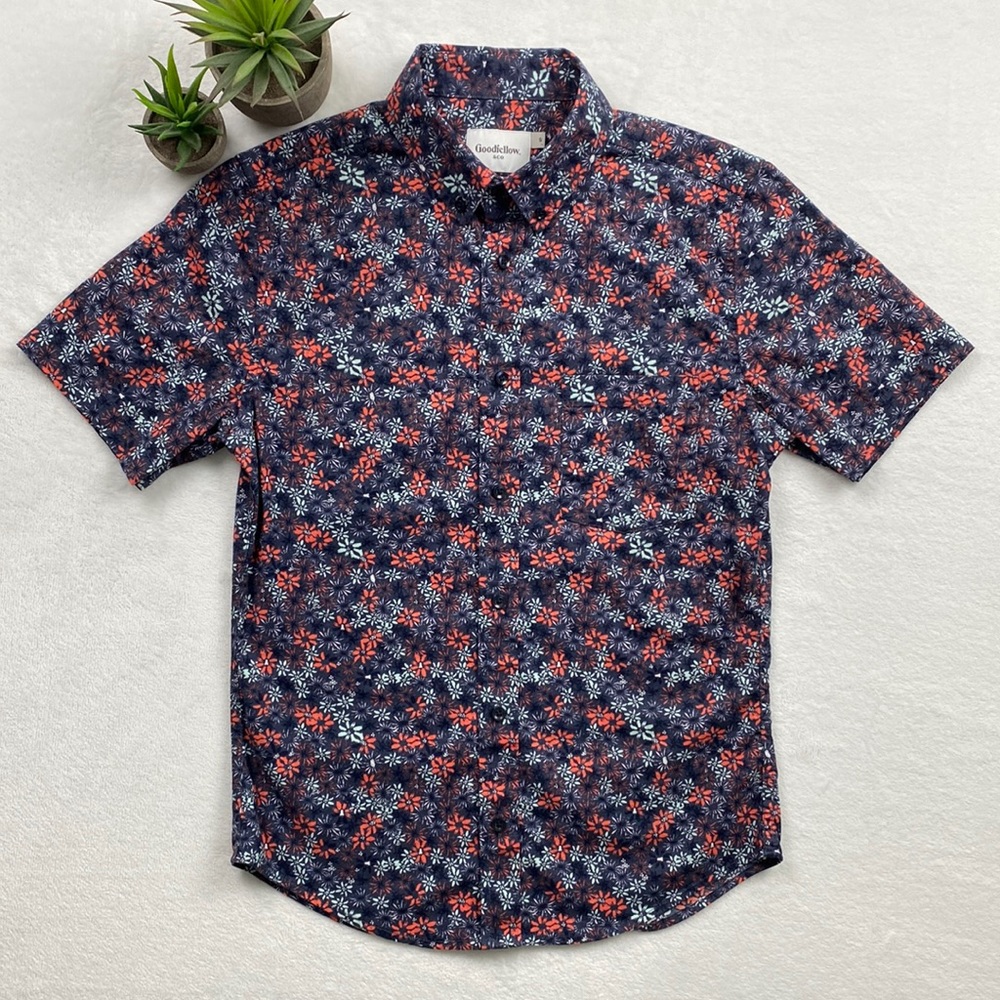 Goodfellow & Co Floral Pattern Short Sleeve Button Up (Blue/Red/White)